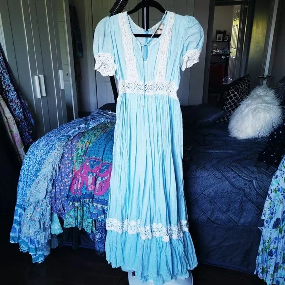 Chasing Unicorns Dress - Picture 3 of 11